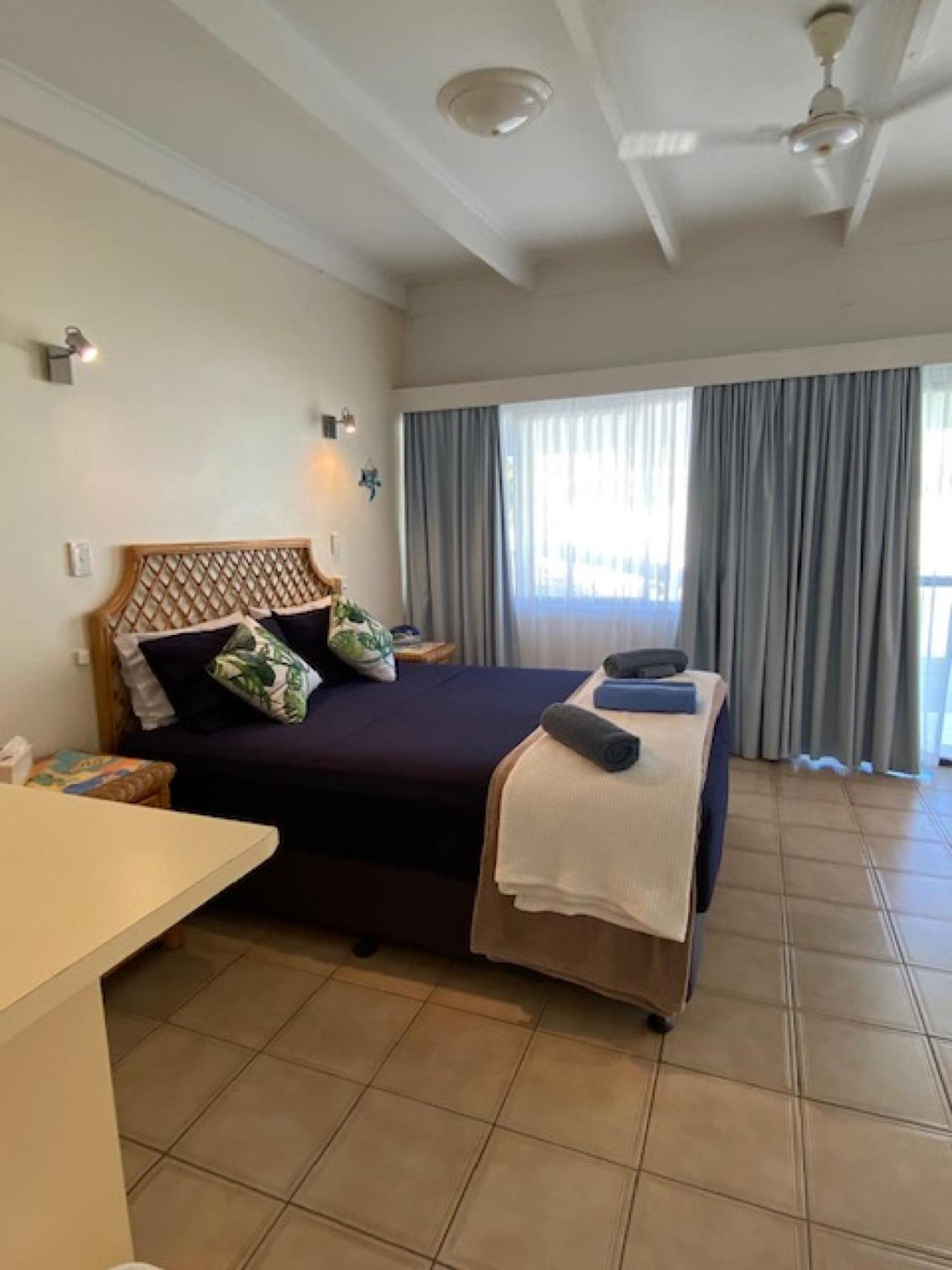 Affordable Island Escape! Queen Studio, Nelly Bay Экстерьер фото