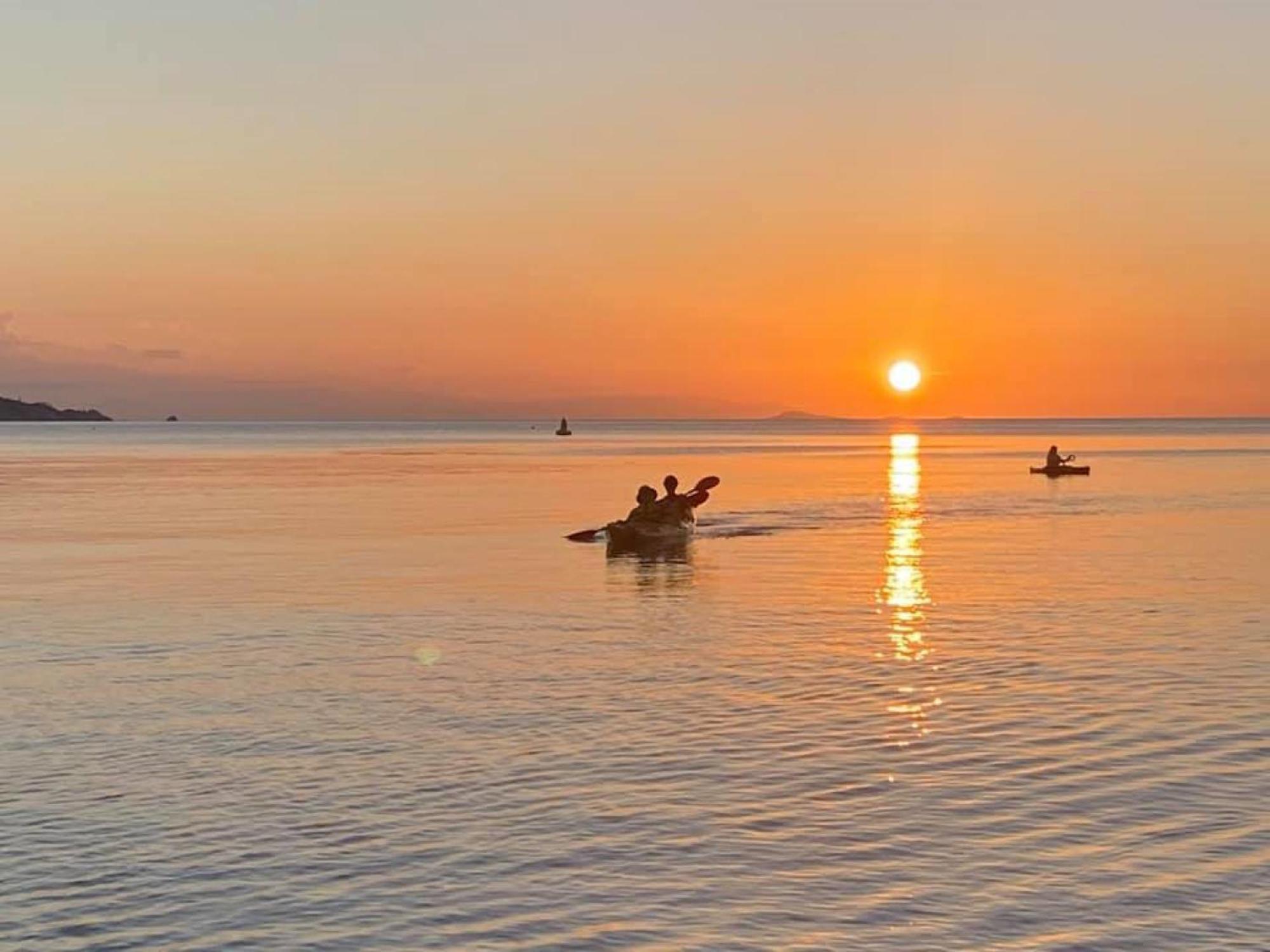 Affordable Island Escape! Queen Studio, Nelly Bay Экстерьер фото